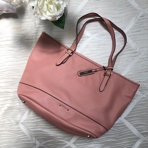 ✨Kensie tote bag in pale pink✨